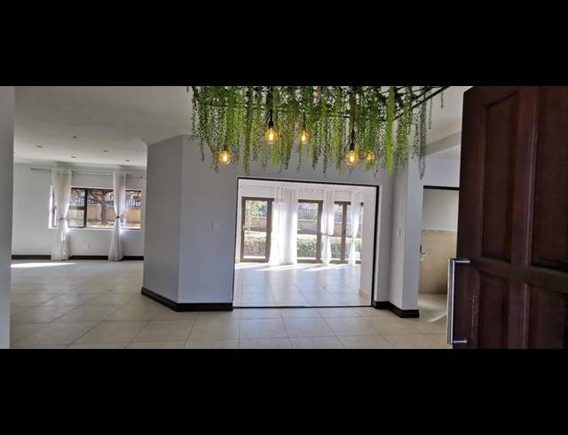 3 BEDROOM PROPERTY TO RENT IN MIDLANDS ESTATE